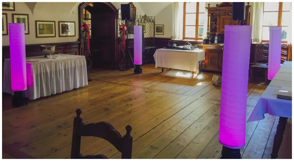 Ambient Strahler Beleuchtung für Veranstaltung mieten © Foto: peppUP.de