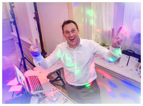 Wie kann ich ihnen helfen? Veranstaltungstechnik Martin Haberl © Foto: peppUP.de